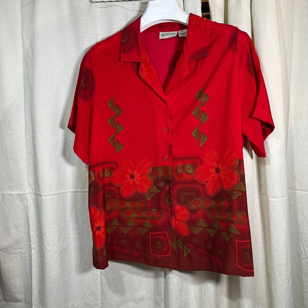 VNTG Women's Apparenza Short Sleeve Button Down Red shirt W/ Floral Pattern  XL